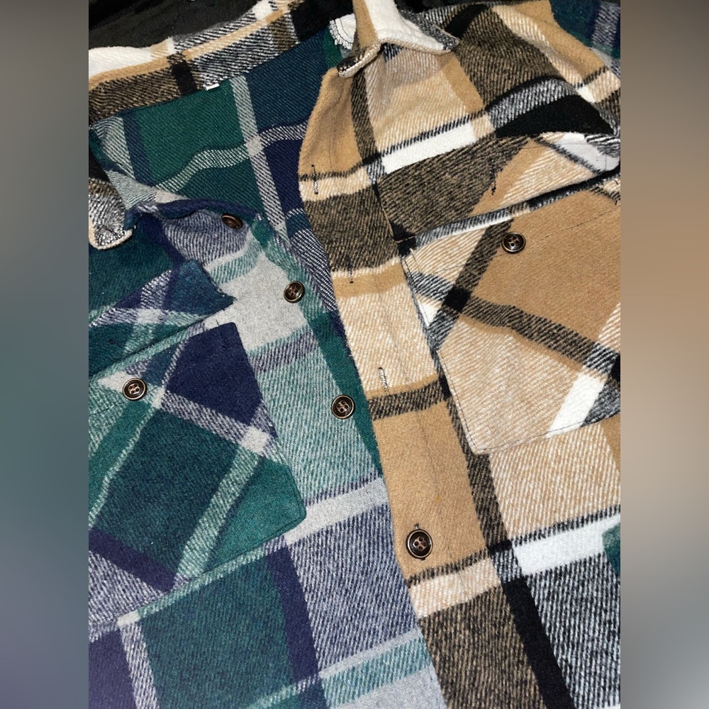 Women’s Shacket - Picture 2 of 3